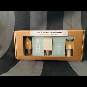 Good neighbors Bottle toppers